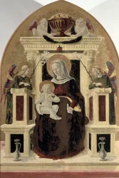 Madonna und Kind auf dem Thron mit Engeln